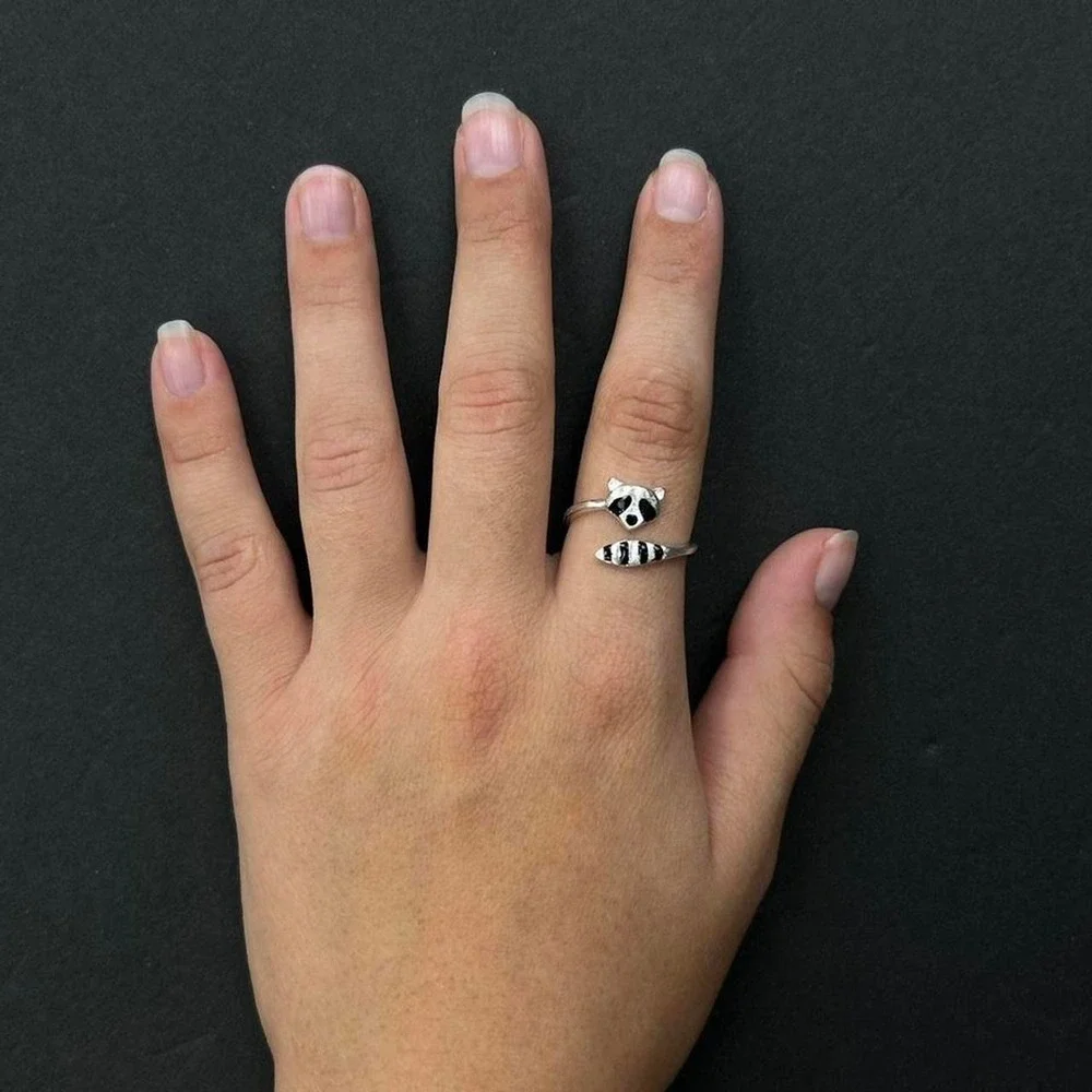 Vintage Y2K style raccoon silver ring punk grunge